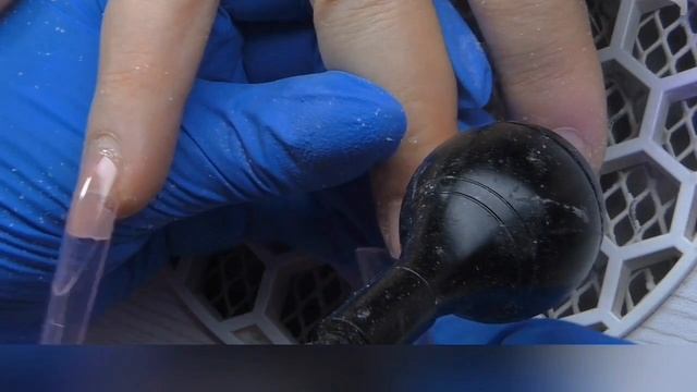 Сам себе директор! Миникурс по безопасному маникюру смотреть онлайн