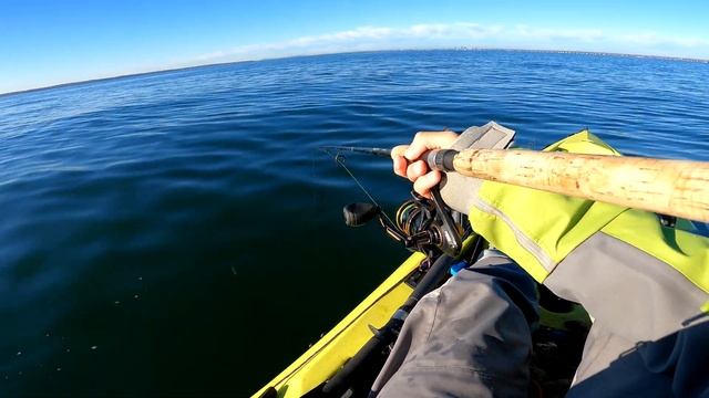 Trying a wreck for blackfish using blue crabs (with underwater footage) смотреть онлайн