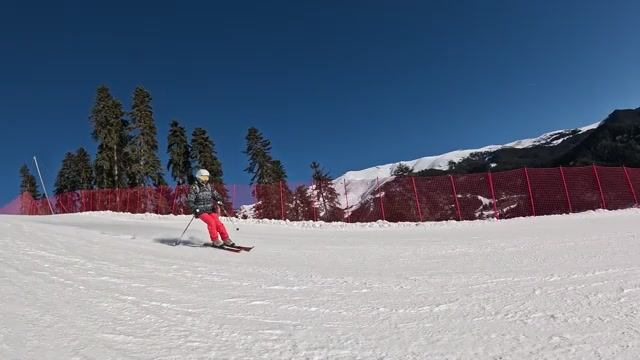 Архыз 2025. Спуск на горных лыжах. смотреть онлайн