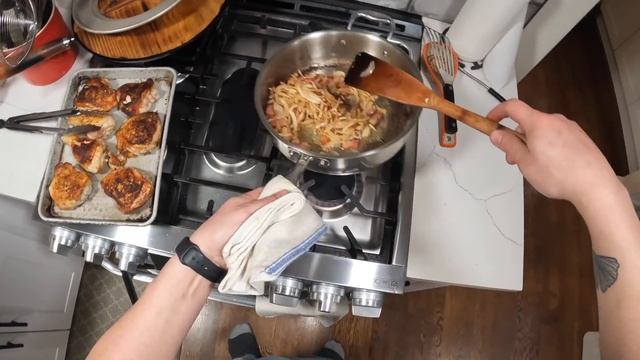 Easy One-Pot Braised Chicken with Cabbage, Bacon, and Potatoes | Kenji's Cooking Show смотреть онлайн