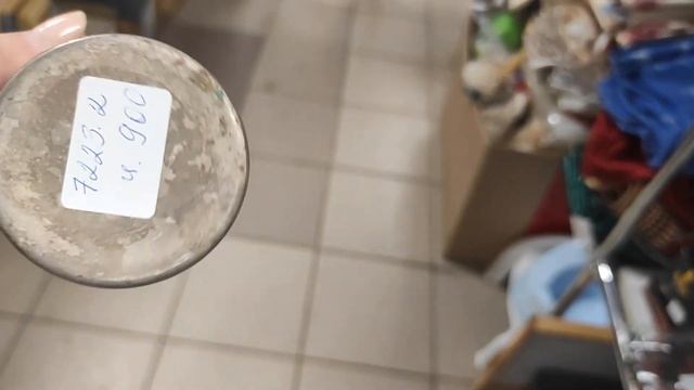 Что старушки принесли за гроши? Ненужная старая посуда. Чашки, плошки, поварешки СССР. Обзор посуды смотреть онлайн