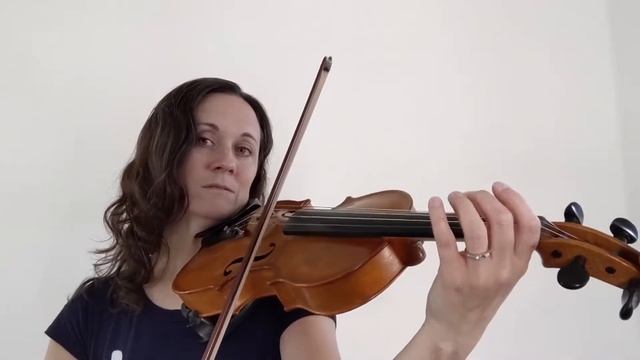 Handel Bourree, Suzuki Book 2, m. 9-12 смотреть онлайн