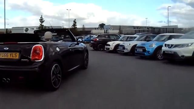 MINI CONVERTIBLE 2.0 Cooper S 2dr [JCW Chili Pack] U4922 смотреть онлайн