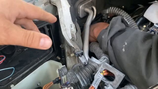 BMW X5 not starting because of a short - x5 como reparar corto que no deja encender смотреть онлайн