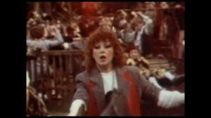 Песня - Робинзон - Из фильма -  Сезон чудес.Муз.фрагмент.