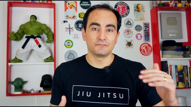 4 MOTIVOS PARA USAR A RASH GUARD NO JIU JITSU