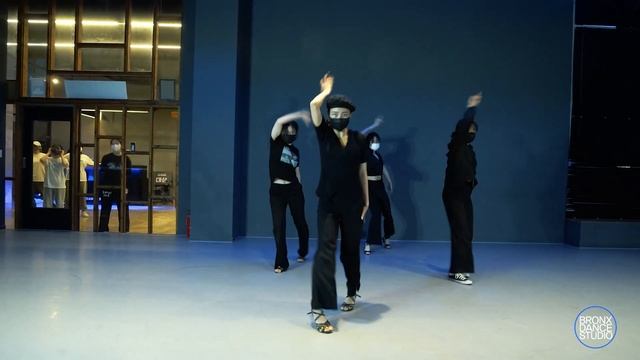 D Reflection - hard to get / FLORAW waacking. смотреть онлайн