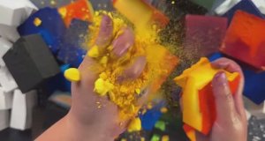 Хрустящий, яркий мел( магнезия)