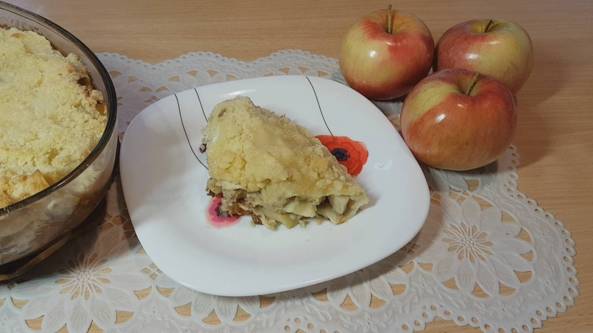 Необычный пирог с хрустящей корочкой из лаваша и начинкой из яблок и бананов!!! смотреть онлайн