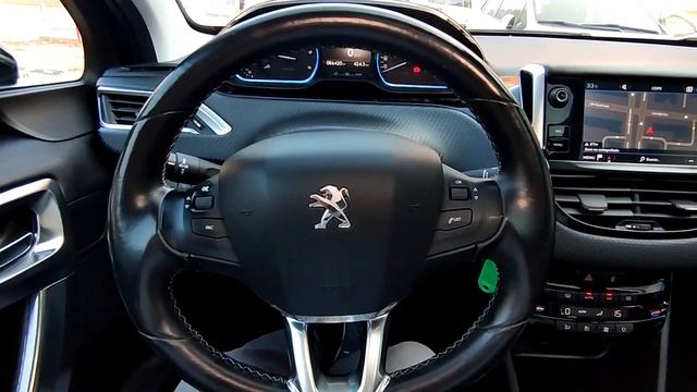 Peugeot 2008 1.6 HDi 120cv Allure 2018 смотреть онлайн