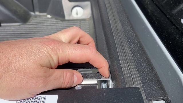 Cover your rear! - 2020 Chevy Silverado BAK Revolver Tonneau Cover Install смотреть онлайн
