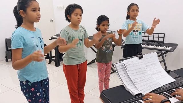 My Bonnie Lies Over The Ocean | Music class| Singing Sessions Western Vocals | Music | Choir Coach смотреть онлайн