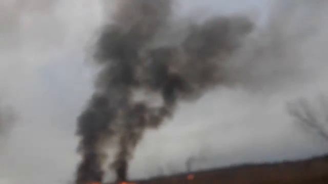 В риге горит поле смотреть онлайн