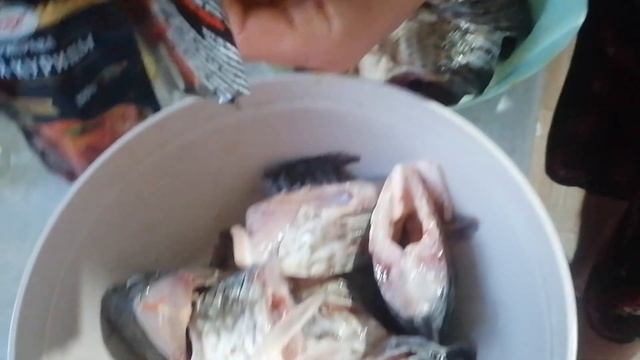 ЖАРЕНЫЙ КАРАСЬ БЕЗ КОСТЕЙ. РЕЦЕПТ КЛАССИЧЕСКОЙ ПРОЖАРКИ РЫБЫ. ВКУСНО И БЫСТРО