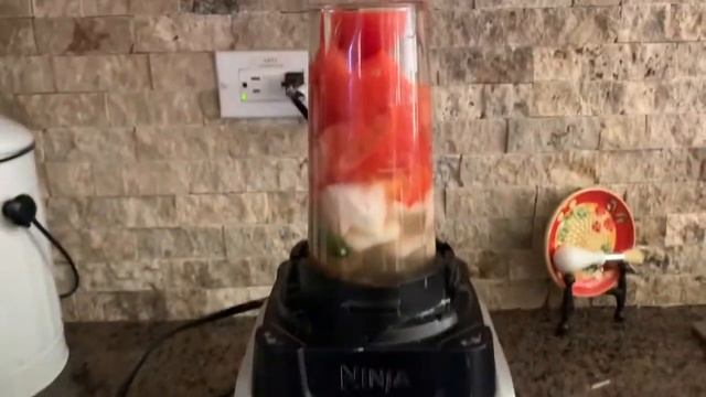 Guisado Carne En Salsa Roja Meat In Tomato Salsa!