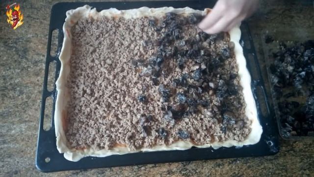 Пицца с фаршем и салями своими руками