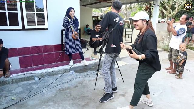 GOYANGAN IDA OCET BIKIN HEBOH PEMAIN BELAKANG MEGANTARA смотреть онлайн