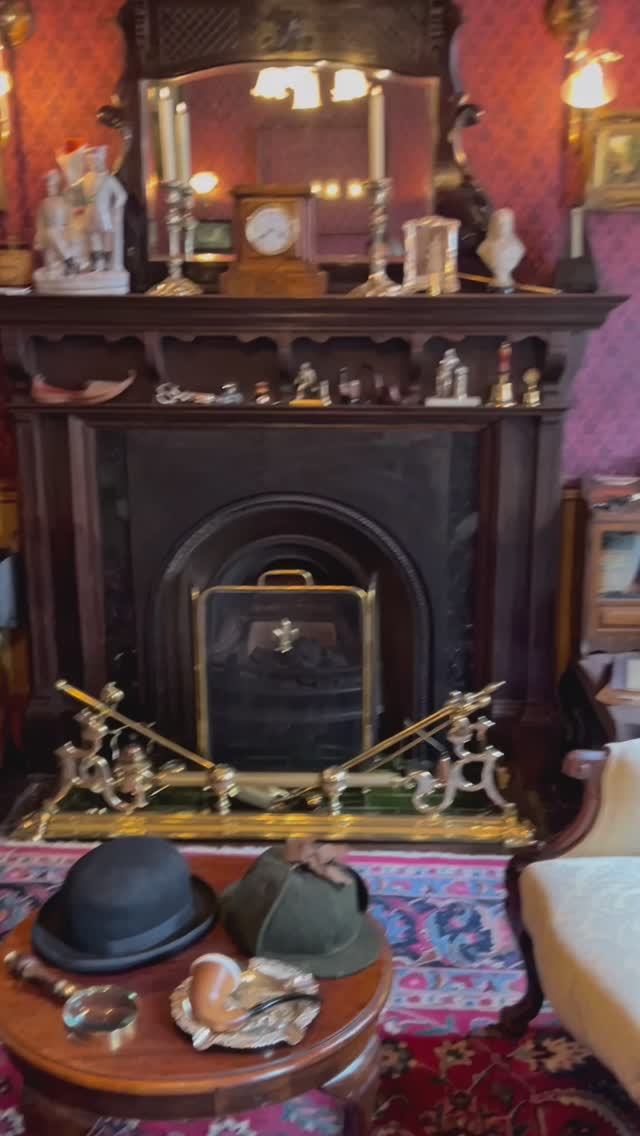 Дом-музей Шерлока Холмса #лондон#шерлокхолмс#музей#музеимира#кудапойтивлондоне#чтопочитать#досуг смотреть онлайн