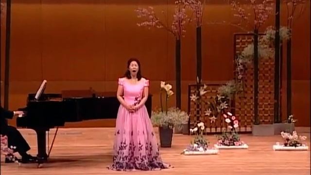 "Ma la sola"- 私 は一人きり!, Beatrice di Tenda, V. Bellini「テンダのベアトリーチェ」小林玲子ソプラノ смотреть онлайн
