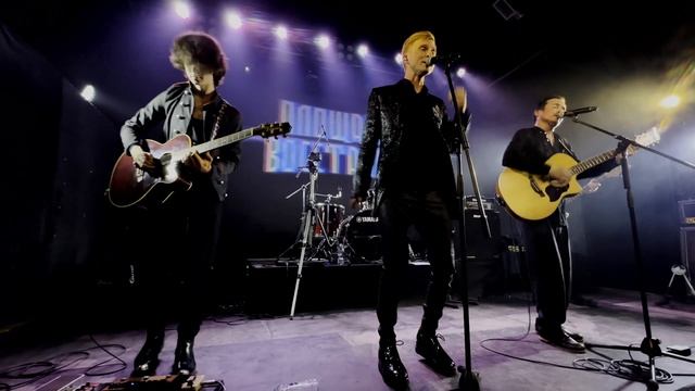 Лети. ПЛОЩАДЬ ВОССТАНИЯ