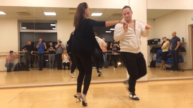 Cha cha cha partnerwork, Alina & Eddie, Tallinn Salsa Academy смотреть онлайн