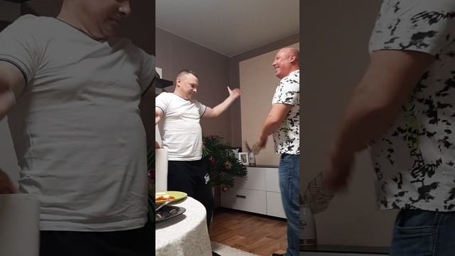это энергичный танец смотреть онлайн