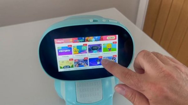 Miko 3 Robot Review by James Murden | Tech Review