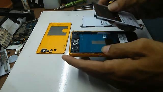 Tutorial ganti batre sony experia z2 / z1 compact mini смотреть онлайн
