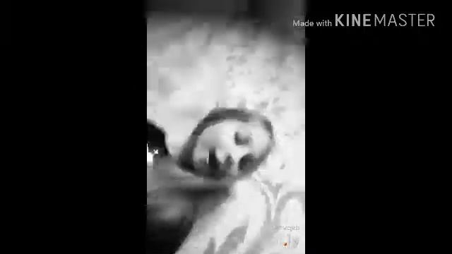 Песня Твои зеленые бумажки летят в ее карманы видео из musically смотреть онлайн