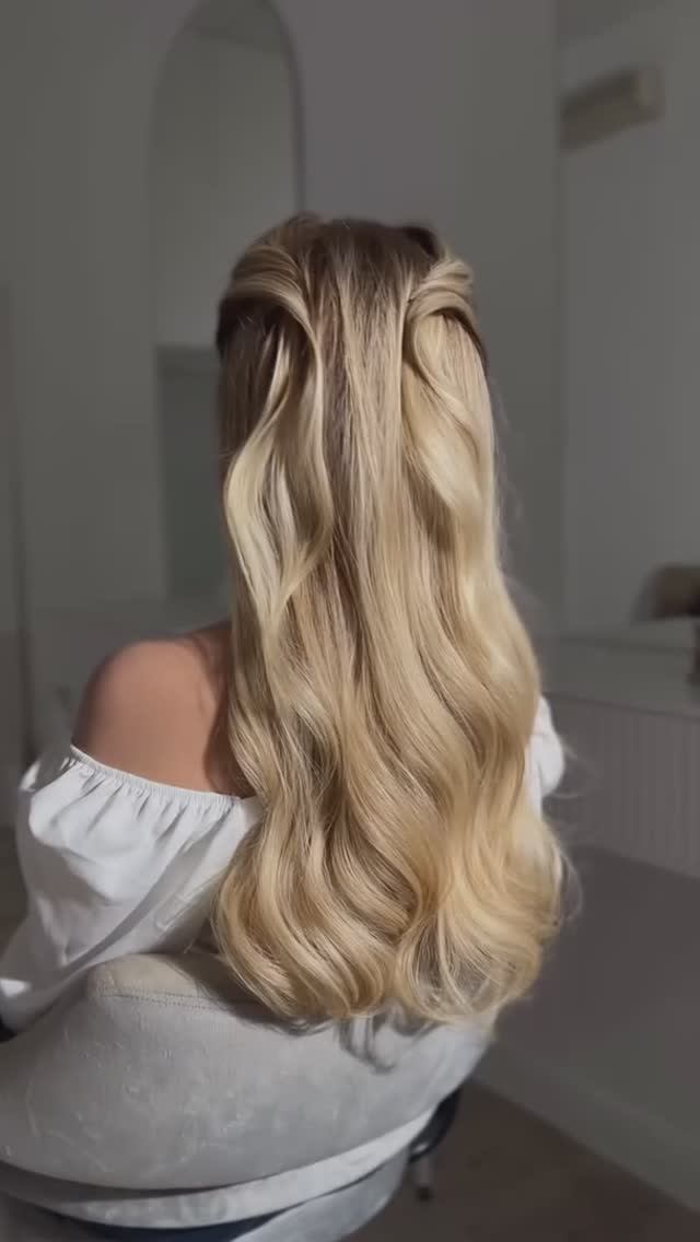 Укладка тренд из Pinterest #прическа #укладка #волосы #локоны #волна