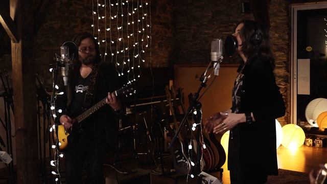 LUX the band - LULLABY - Live at Studio Black Box смотреть онлайн