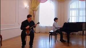 дуэт Завадин Иван(балалайка), Шиняев Гордей( фортепиано) В. Андреев "Как под яблонькой"