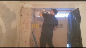 Демонтаж штукатурки со стен.