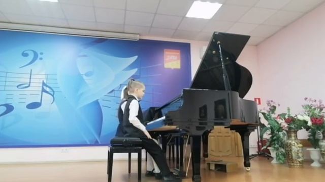 Симонов Влпадислав и Дудина Полина А. Дворжак "Славянский танец"
Б.Савельев "Карусельные лошадки" смотреть онлайн