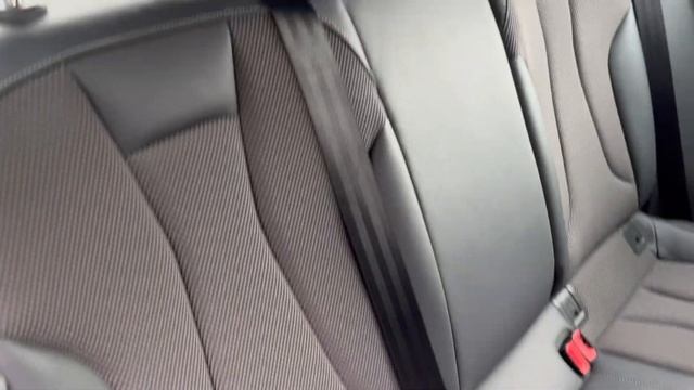 2018 Audi A3 1.5 TFSI CoD S line Sportback смотреть онлайн