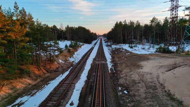 Вот так напугал! Дизель-поезд близ ст. Лийва / Wow, super horn! Commuter train near Liiva station смотреть онлайн