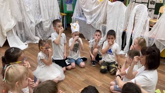 День Полярного медведя смотреть онлайн
