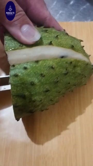 Cutting Soursop #yummy #healthy #amazing #shorts #fruit #marasa смотреть онлайн