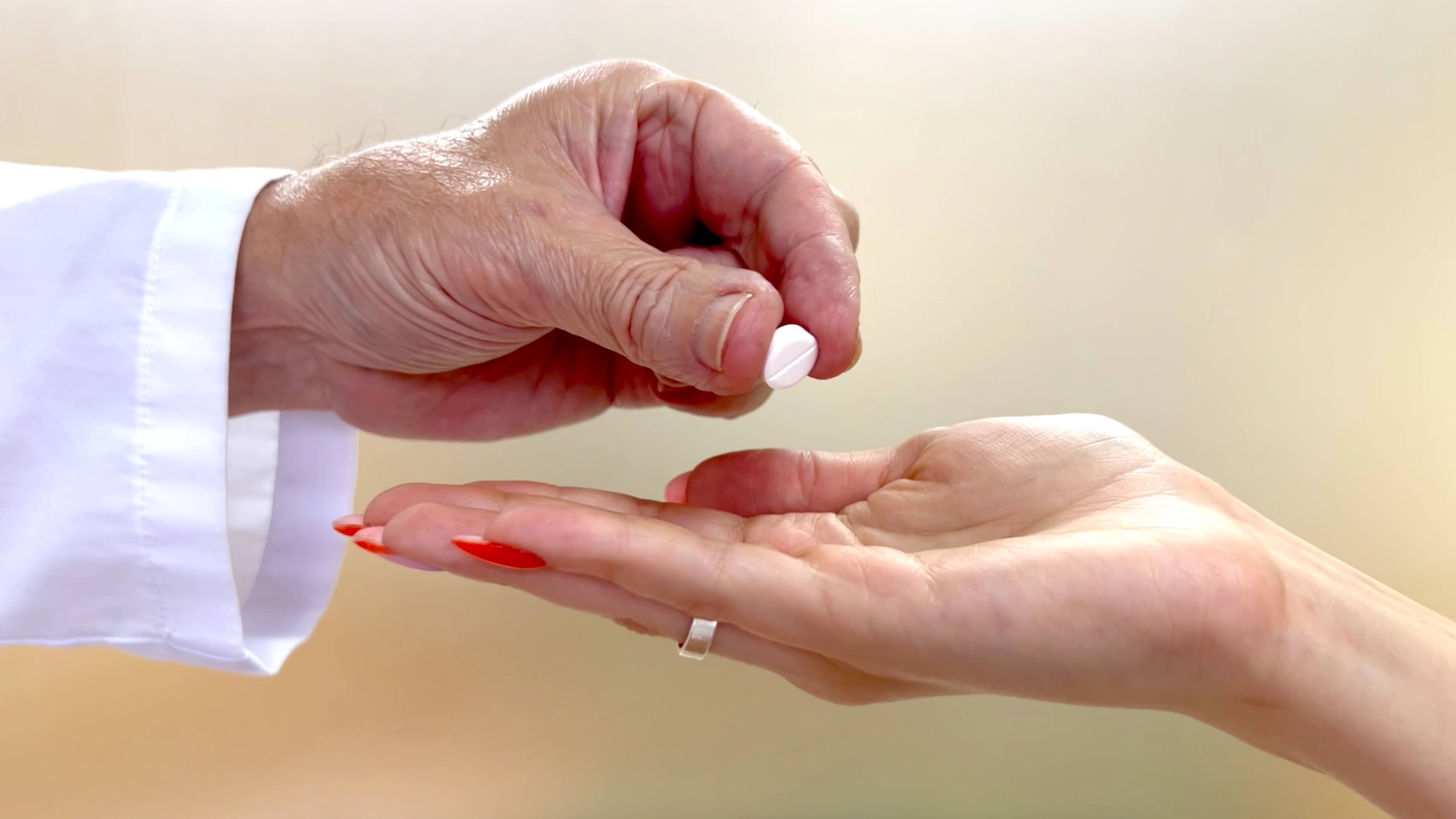 Аутоиммунный тиреоидит (АИТ). Реальные причины и лечение. Лекция доктора Ушакова смотреть онлайн