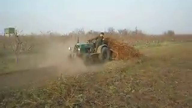 Самодельный трактор,ветки из сада смотреть онлайн