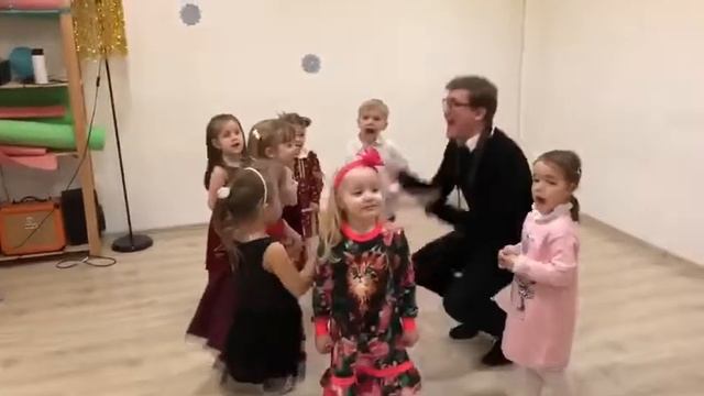 Зовём Дед Мороза смотреть онлайн