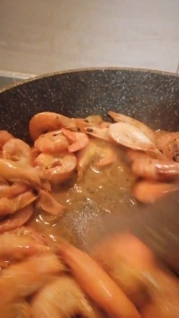 креветки с чесноком и специями #еда #streetfood #shrimp #steak #burger #grill смотреть онлайн