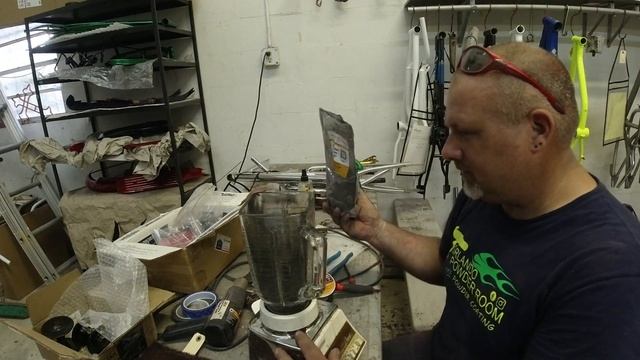 USE A BLENDER WHEN RESTORING YOUR OLD SCHOOL BMX THIS IS HOW смотреть онлайн