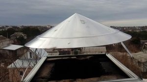 Нержавеющий козырёк на кирпичную трубу