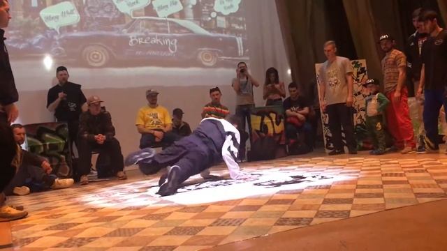 Squiz vs Slav “Брейкинг и точка” смотреть онлайн