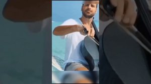 Ах, как хочется жить,
и всегда быть молодым.