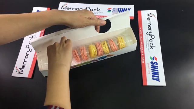 12 Macaron Paper Box With Plastic Tray Insert ( Www.macaronpack.com  )