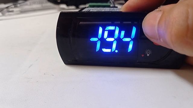 Parametros Controlador Carel PJP4C0H500 Vitrina exhibidora Para Gaseosa o Cerveza смотреть онлайн