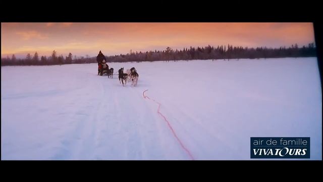 Laponie en famille - Vivatours - Air de Famille смотреть онлайн