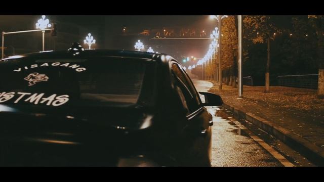 BMW-3系 F30 二阶黑武士 绞牙《雾都夜游》STALKE смотреть онлайн